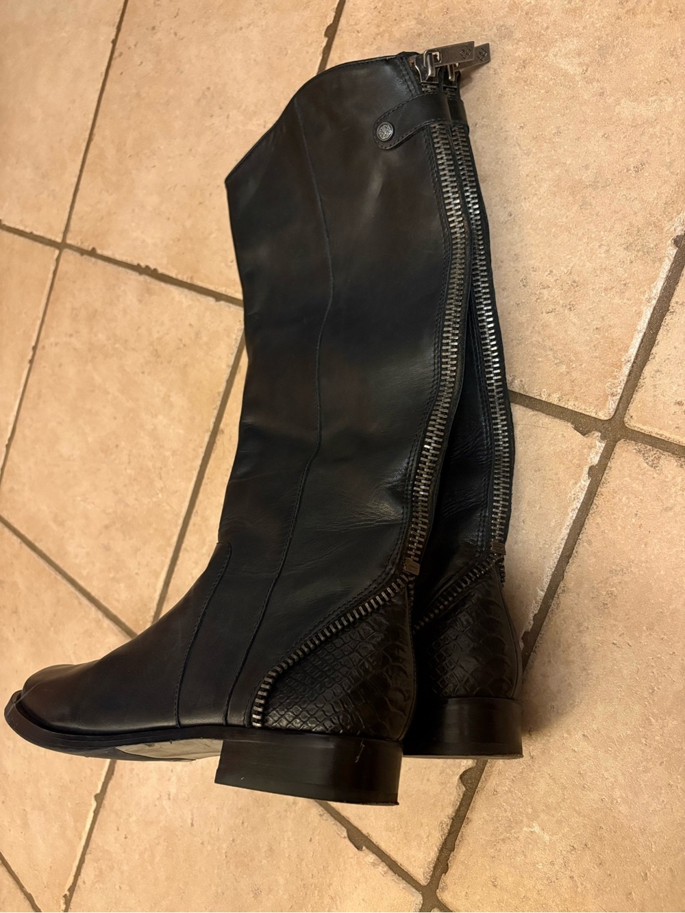 Black leather  Arturo Chiang boots - womens 8.5